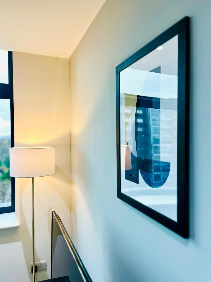 Stylish Studio Apartment Near To Old Trafford Stadium Manchester Exterior foto